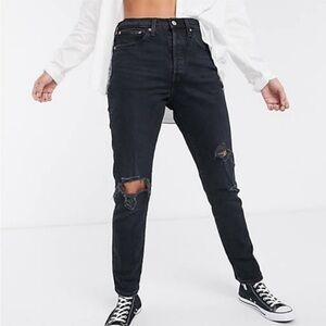 Levi’s 501 High Rise Black Baggy Classic Straight Leg Distressed‎ Jeans Size 28